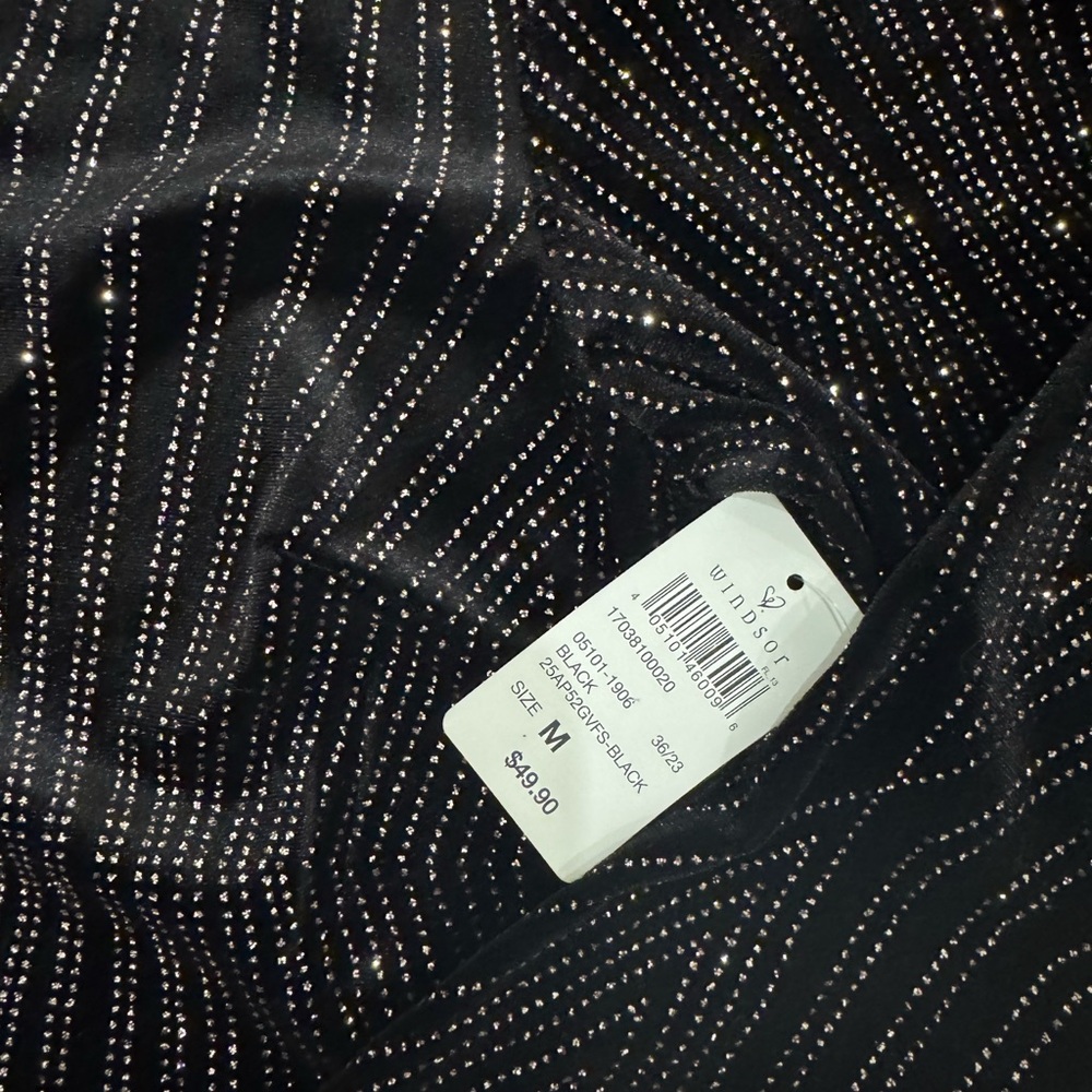 ‼️SOLD‼️New Women’s Mini To The Nines Black Glitter Velvet‎ Dress-Size Medium - Picture 5 of 13